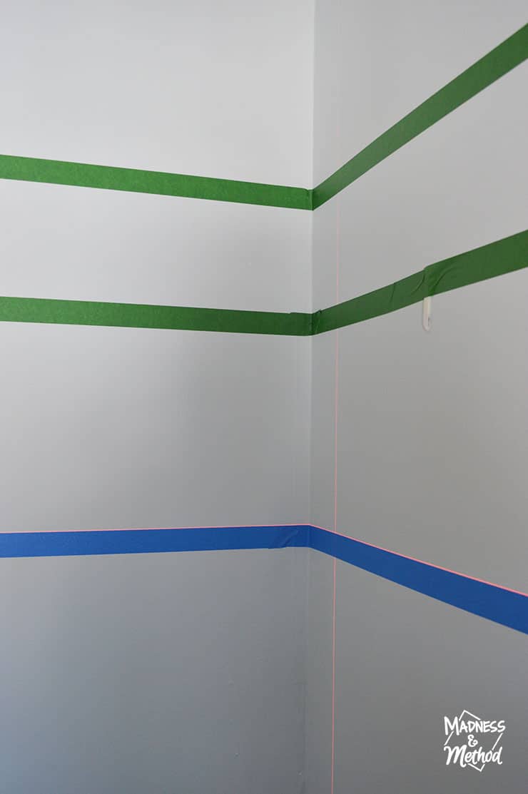 horizontal lines in a room